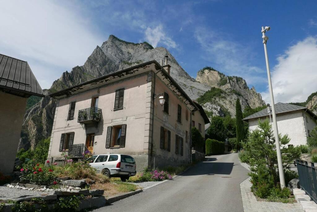 Joli Appartement Confortable Renove Style Cosy Saint-Martin-de-la-Porte 外观 照片