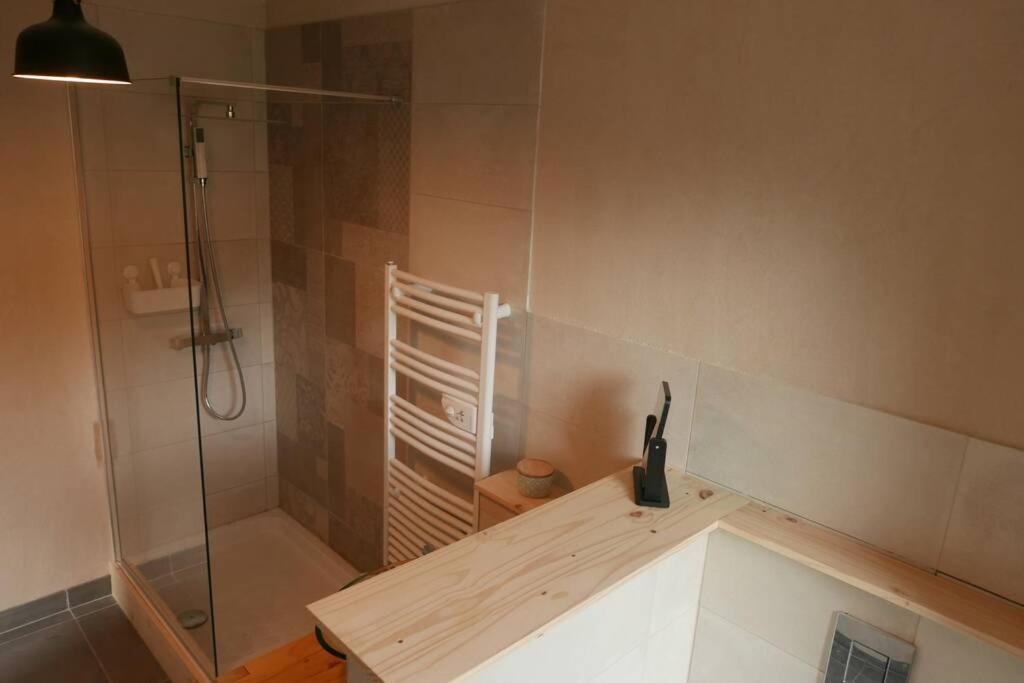 Joli Appartement Confortable Renove Style Cosy Saint-Martin-de-la-Porte 外观 照片